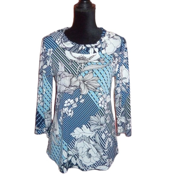 Easywear by CHICO'S Floral Twist Neck Top, 0 (4/6) - Picture 1 of 7